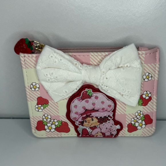 🍓 Strawberry Shortcake Gingham Bow Wallet 🍓 - Picture 3 of 3